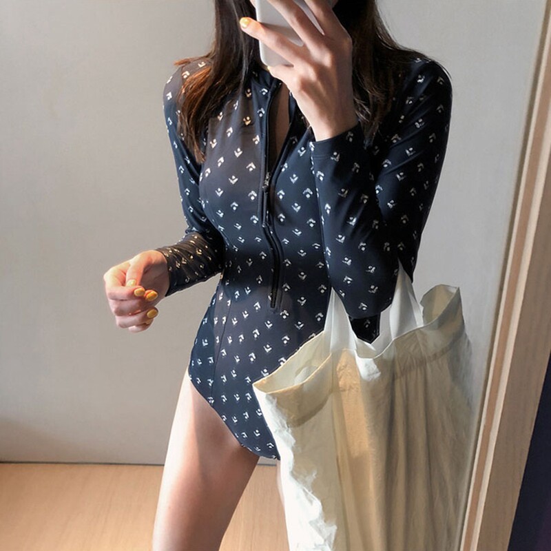 新款泳衣女显瘦遮肚保守连体长袖防晒潜水三亚冲浪拉链泡温泉泳装