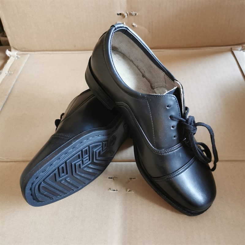 处理14库存老式系带三接头皮鞋商务正装低帮皮鞋办公室