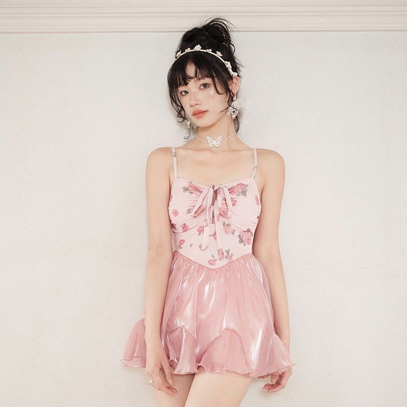 高级感粉色可爱甜美少女学生显白遮肚显I瘦网红款泳衣女夏季公主