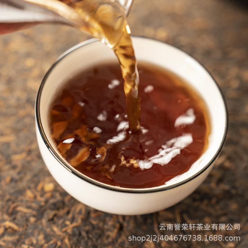 普洱茶熟茶宫廷岩韵 宫廷芽头云南熟普57克七子饼 厂家直批