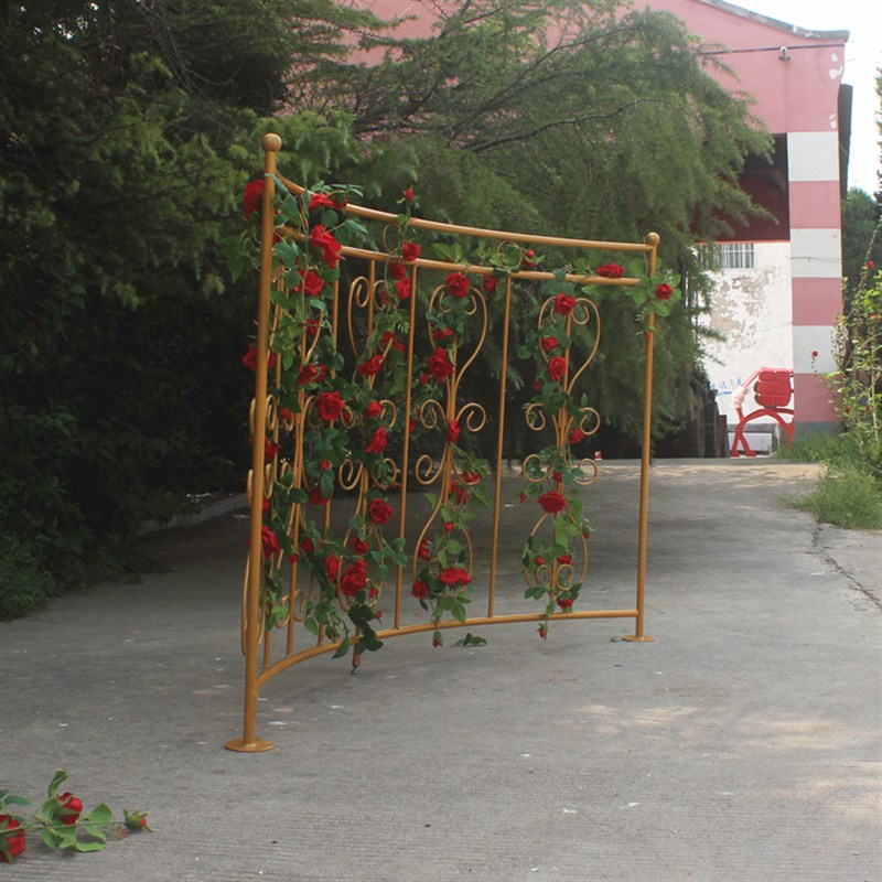 新款婚庆道具弧形金色铁艺栅栏路引欧式婚礼舞台T台围栏拱形装饰
