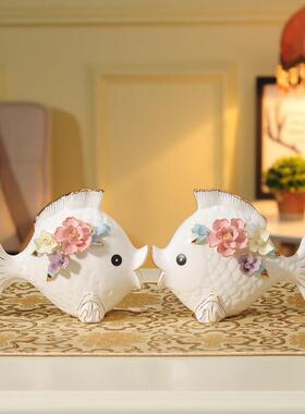 欧式亲嘴鱼客厅电视柜隔断家居装饰品新婚闺蜜结婚礼物婚房小摆件