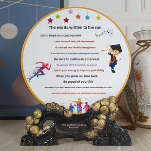 创意生日礼物的儿子，激发孩子学习鼓舞人心的口号，书桌，学习，