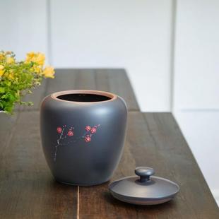 云南建水紫陶茶叶罐家用陶瓷密封茶罐全手工防潮茶叶罐腊梅浮雕