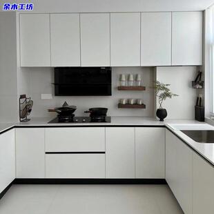 杭州整体橱柜定做现代简约柜体免拉手厨房门板石英石台面一体橱柜
