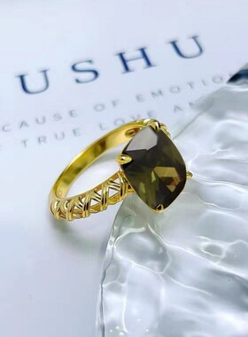 时尚简约橄榄绿高级感长方戒指女镶嵌锆石小众设计百搭指环手饰