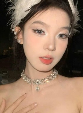 新款镶钻水滴项链法式感轻奢锁骨链女小众晚礼服时尚项饰舞台芭蕾