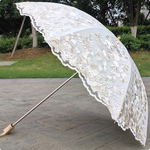米白色高档奢g华蕾丝刺绣花二折黑胶防紫外线防晒太阳伞晴雨伞洋