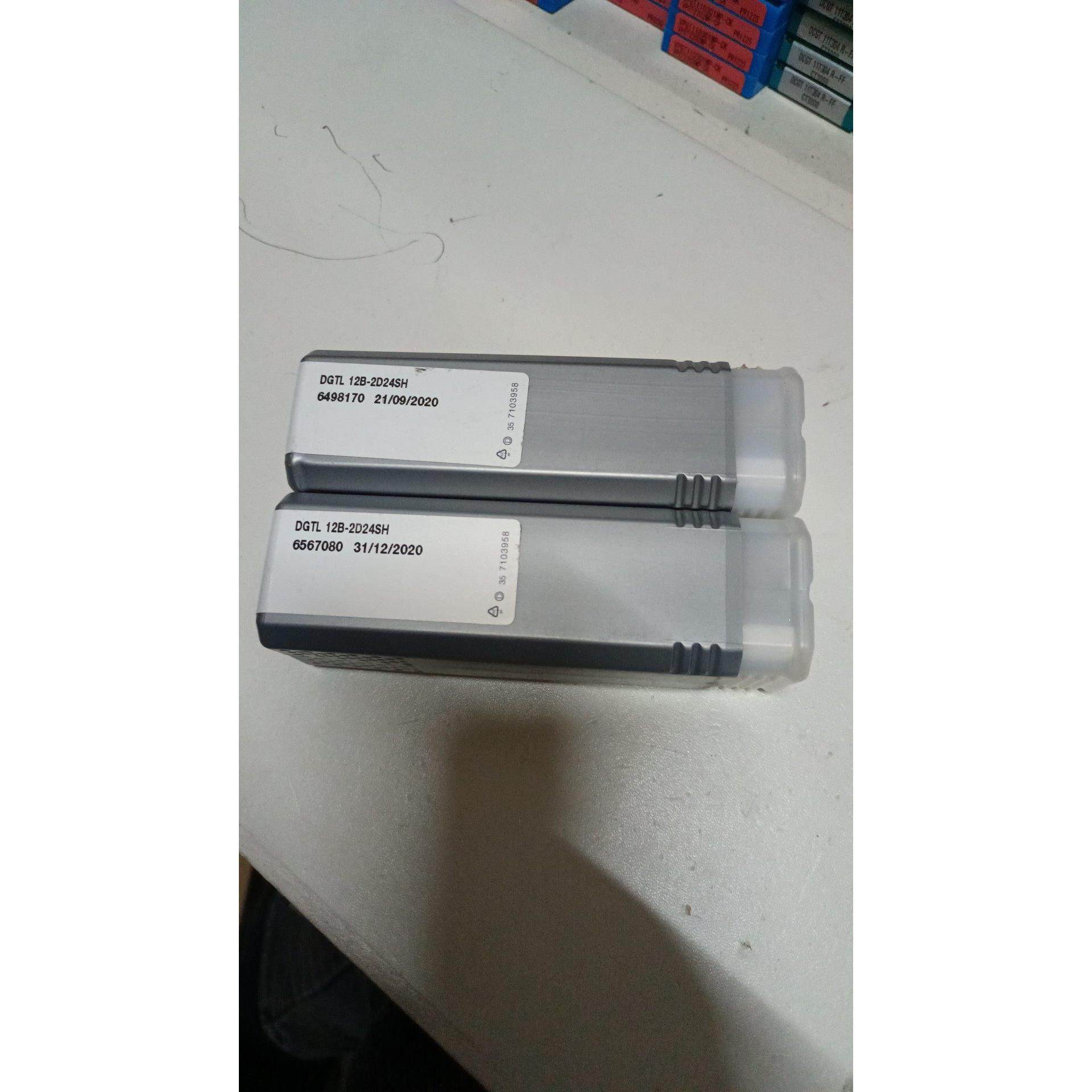 进口伊斯卡切断刀杆槽刀杆DGTL12B-2D24SH装2毫米刀片,五金/工具,切断车刀,淘宝优惠券,粉丝福利购,淘宝优惠卷