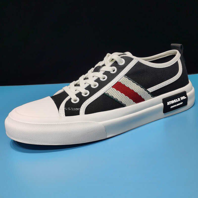 男鞋2025新款透气韩版男士春夏软底帆布鞋男款板鞋青少年黑色布鞋