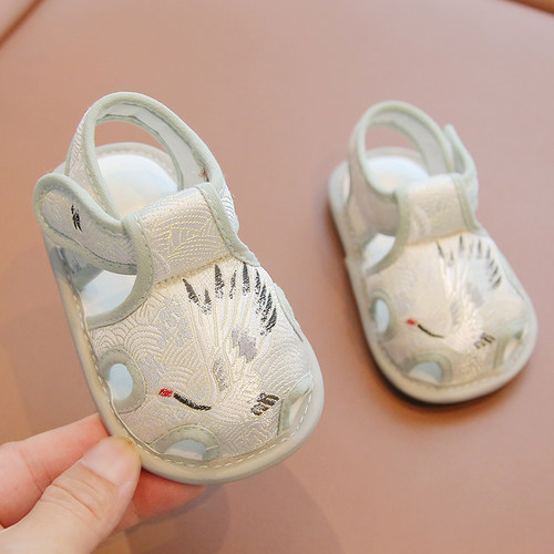 婴儿凉鞋男宝1岁宝宝鞋子2024年新款中式周岁鞋抓周软底步前鞋夏