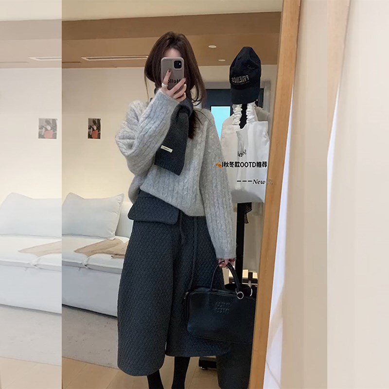 一整套韩系慵懒风穿搭高r级感灰色针织毛衣夹棉阔腿裤套装女秋冬
