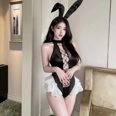 战衣管理局皮绑带兔女郎COS服