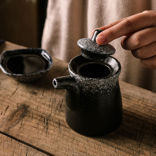 陶瓷调味壶寿司餐具酱油壶日式 日式 调味瓶复古醋壶家用厨房小油壶