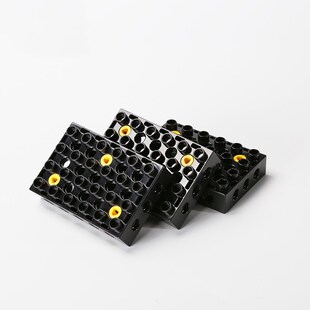 大颗粒积木配件45002百变工程套装机械齿轮4*6带孔砖24孔黑底板