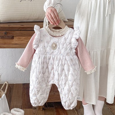 韩版秋冬新款女宝宝连体衣套装周岁小月龄打底背带裤加绒冬装爬服