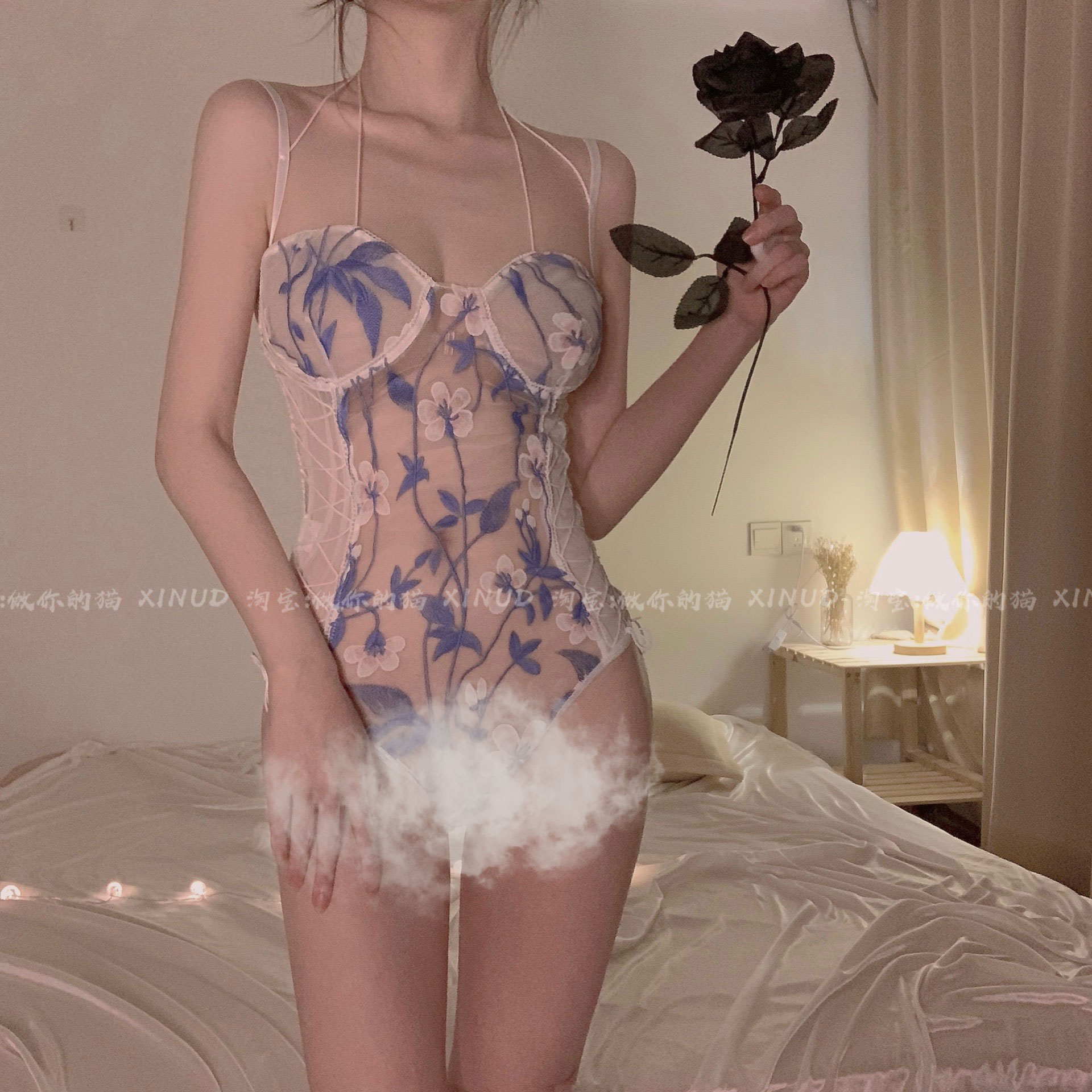 做你的猫:少女情怀总是诗/重工艺蕾丝花朵M网纱绑带拼接连体内衣