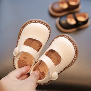 女宝宝鞋子春秋款软底防滑学步鞋婴幼儿1到3岁透气小皮鞋韩版时尚