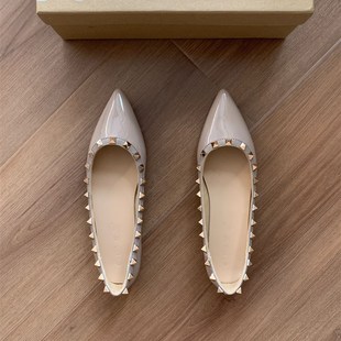 55还真不愧m是经典百搭的铆钉尖头鞋啊!!