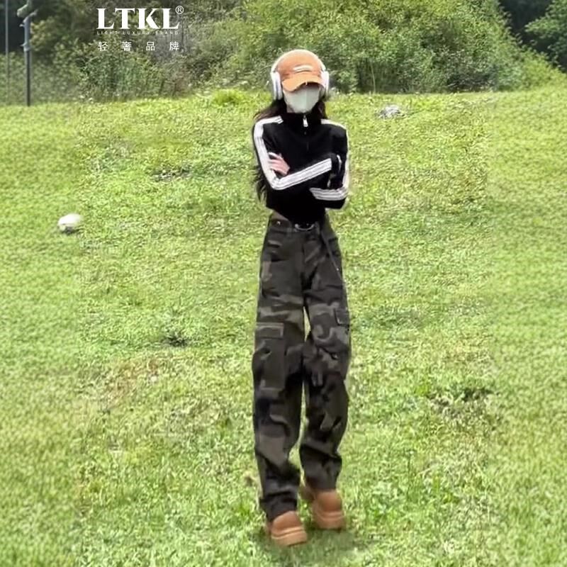 迷彩工装裤女款2024新款军绿色冲锋裤小个子秋款防水登山裤女春秋
