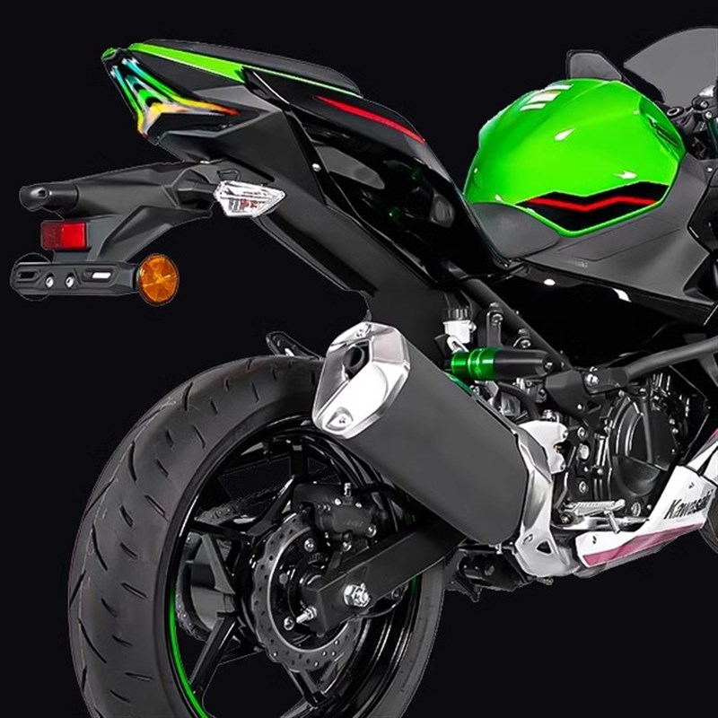 适用于川崎ZX4R/ZX6R/NINJA400改装后尾灯炫彩流水转向灯七彩尾灯
