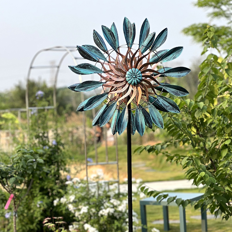 户外庭院旋转风车落地摆件别墅公园景观布置创意铁艺爬藤插件装饰