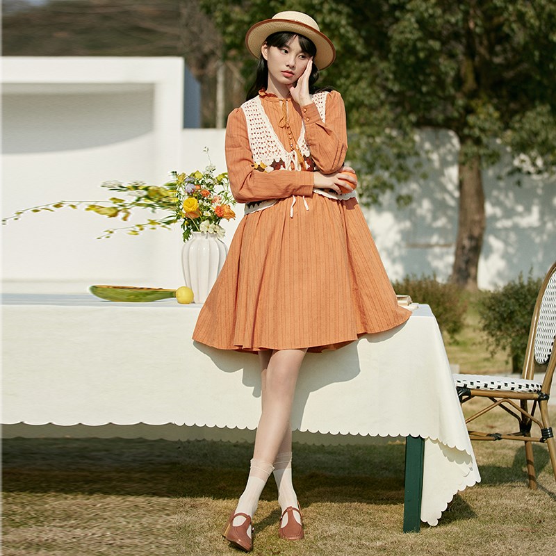 PIT复古橘色圆领系带长袖连衣裙女2024年秋装新款宽松休闲长裙子
