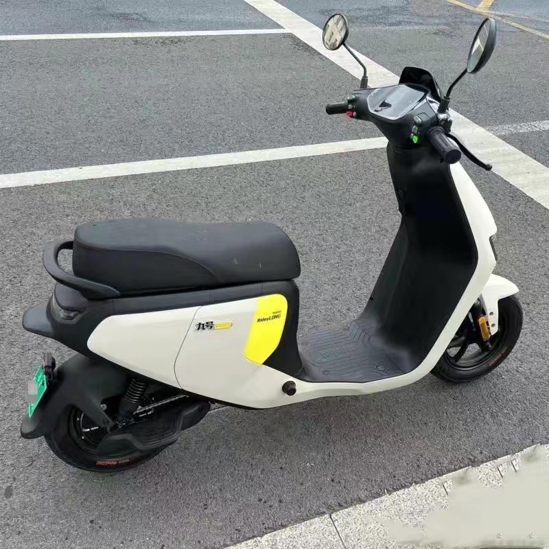 适用于电动车F90/F60/F35中箱储物箱原装中置箱改装配件