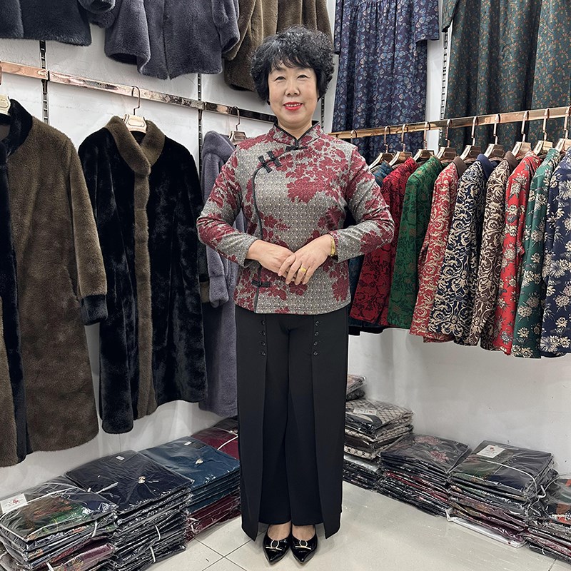 中年妈妈秋冬盘扣双面一体绒旗袍长袖打底衫女洋气中国风时尚套装