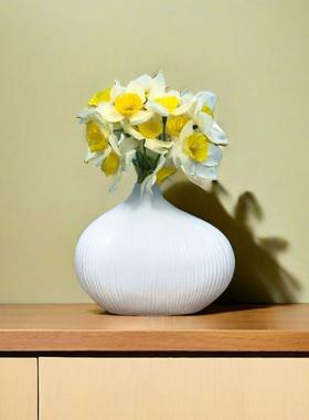 2025新款电视柜摆件高级感小众北欧ins风简约几何贝形树脂装饰瓶