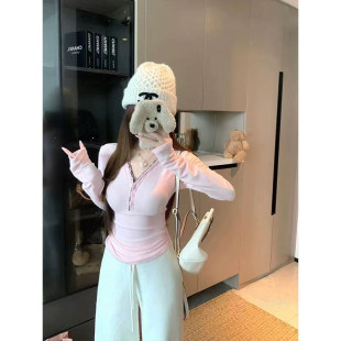 上衣 显瘦内搭打底衫 MosesQueen魔西女王格纹拼接v领长袖 t恤女修身