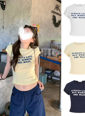 MosesQueen魔西女王黄色字母印花正肩短袖t恤女夏季修身短款上衣