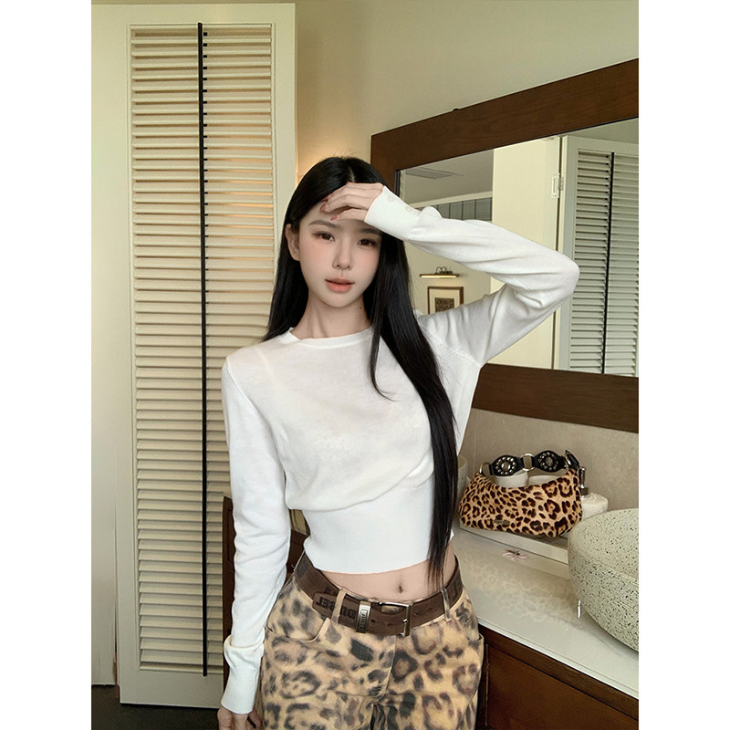 MosesQueen魔西女王米白色长袖针织衫秋内搭毛衣收腰短款圆领上衣