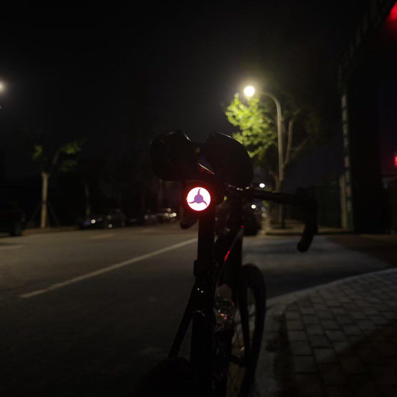 公路车动态d写轮眼尾灯公路自行车恶魔之眼尾灯支持手机图传自定
