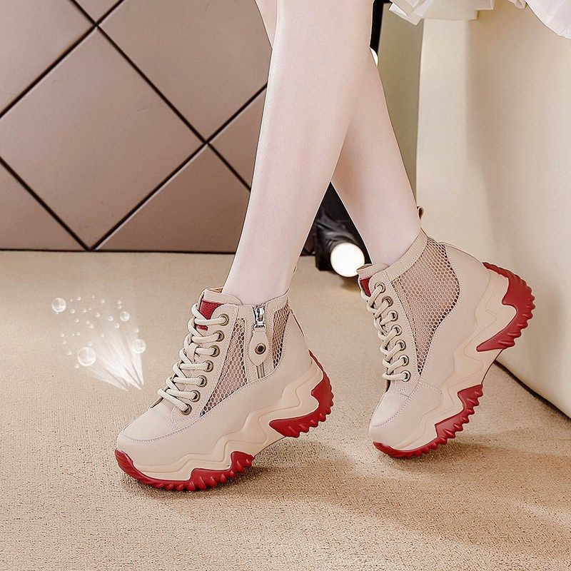 爆款小短靴女2024夏款单靴内增高显脚小个子网面今年流行的马丁靴