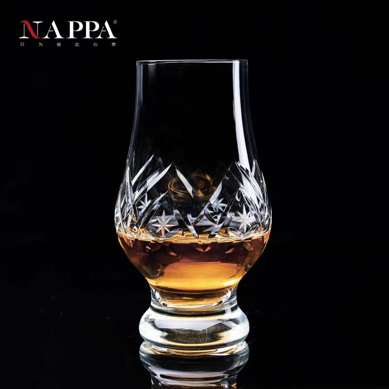 手工刻花威士忌水晶洋酒杯郁金香品酒杯闻香玻璃杯欧式洋酒品鉴杯