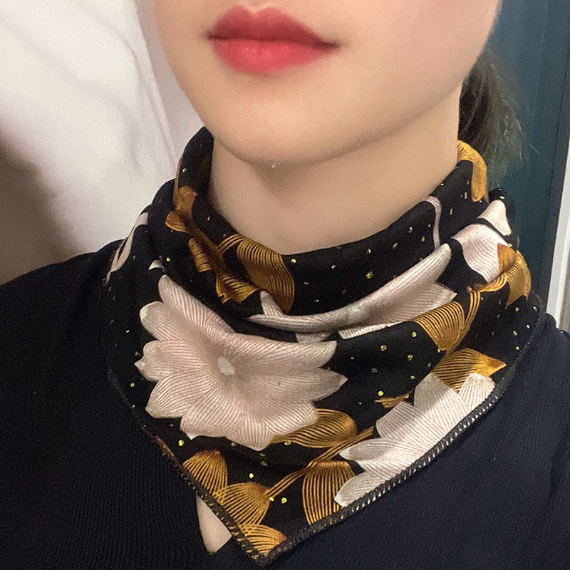 新款围脖女春秋护颈脖套韩版百搭丝巾冬季薄女神扣假领子新款三角