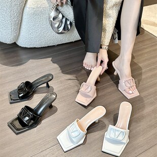 高级感拖鞋女外穿ins潮2025z夏天新款爆款凉拖网红时尚粗跟高跟鞋