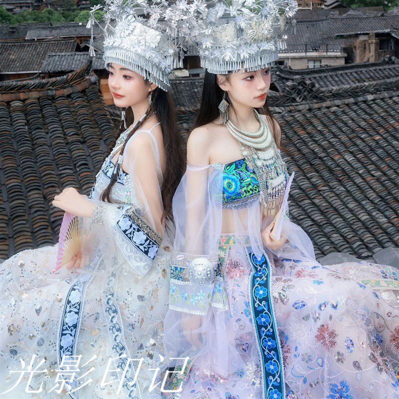 新款闺蜜苗疆烧麦民族服装苗族服饰西域异域公主民族风Y旅拍摄影