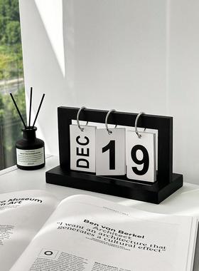 北欧简约木质日历摆件2025新款台历ins创意办公桌面装饰品小摆件