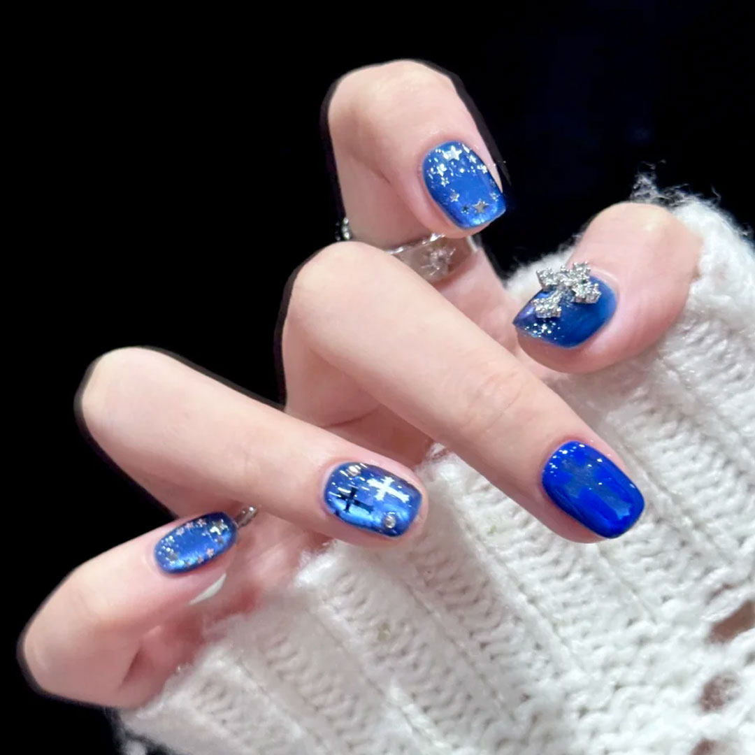 纯手工穿戴甲短款克莱因蓝猫眼克罗心美甲贴片高级感显白指甲贴片,彩妆/香水/美妆工具,穿戴甲/甲片,淘宝优惠券,粉丝福利购,淘宝优惠卷