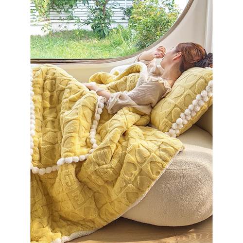 抱枕被子两用春夏薄款汽车载靠枕办公室午睡毯子午休枕头被二合一