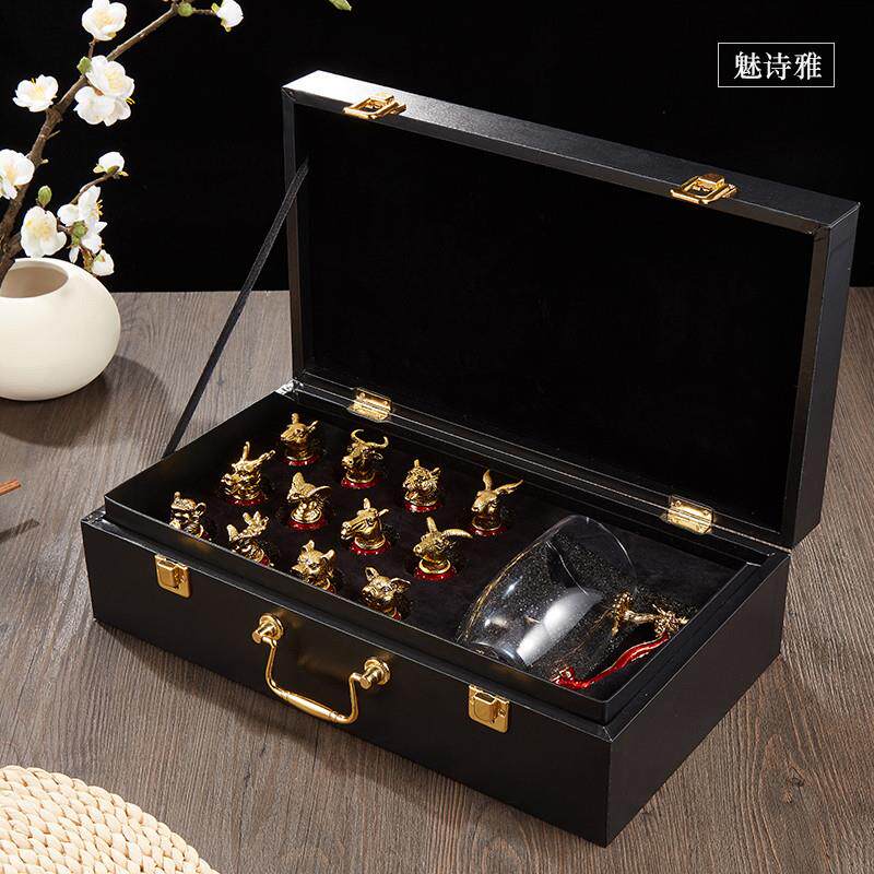 推荐高品质十二生肖白酒杯套装珐琅彩中式兽首小酒杯家用一口杯玻