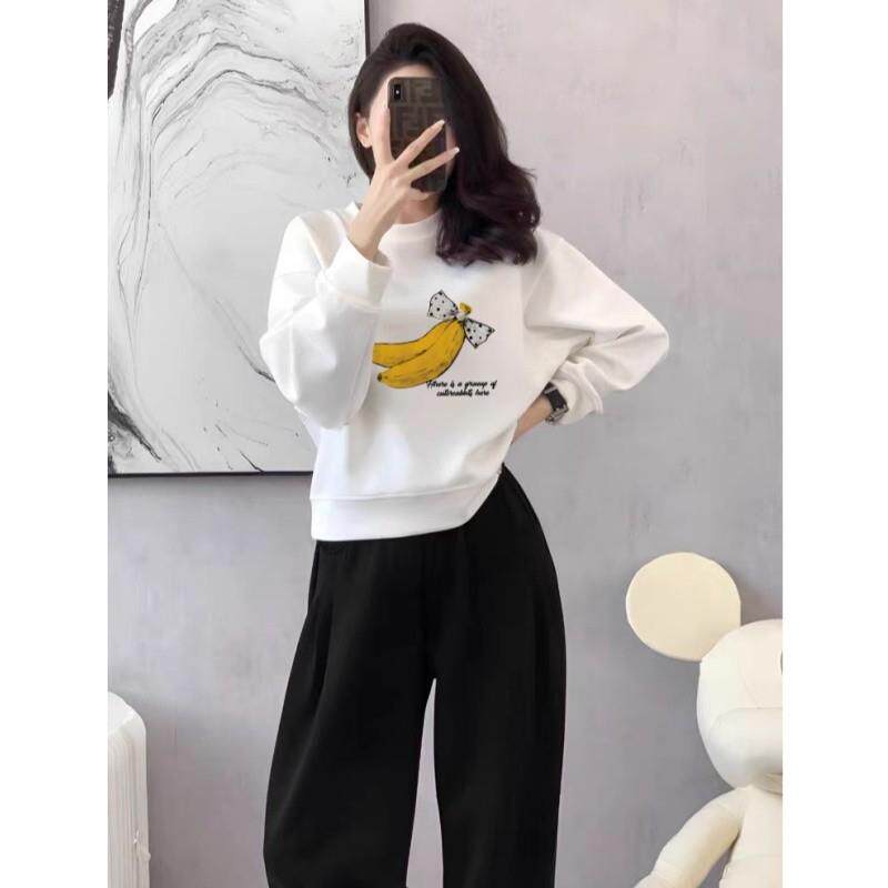 推荐慵懒风短款白色卫衣女士2025新款秋冬圆领春秋宽松无帽薄款in