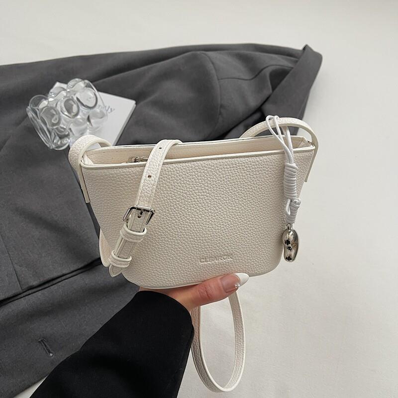 推荐时尚水桶包女韩版ins