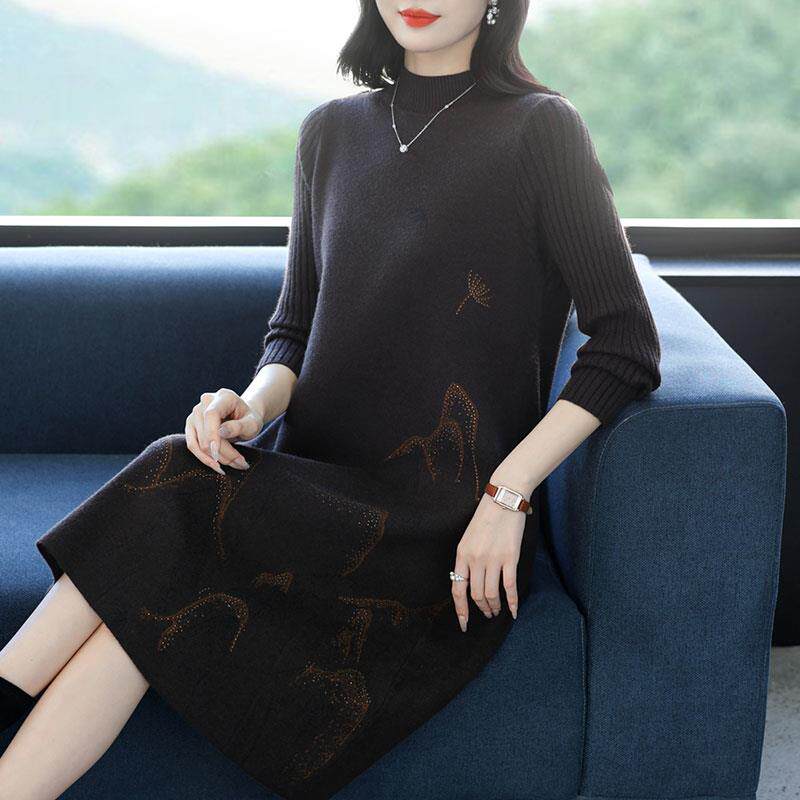 极速妈妈冬装半高领中长款羊毛针织连衣裙中老年女装宽松大码A字