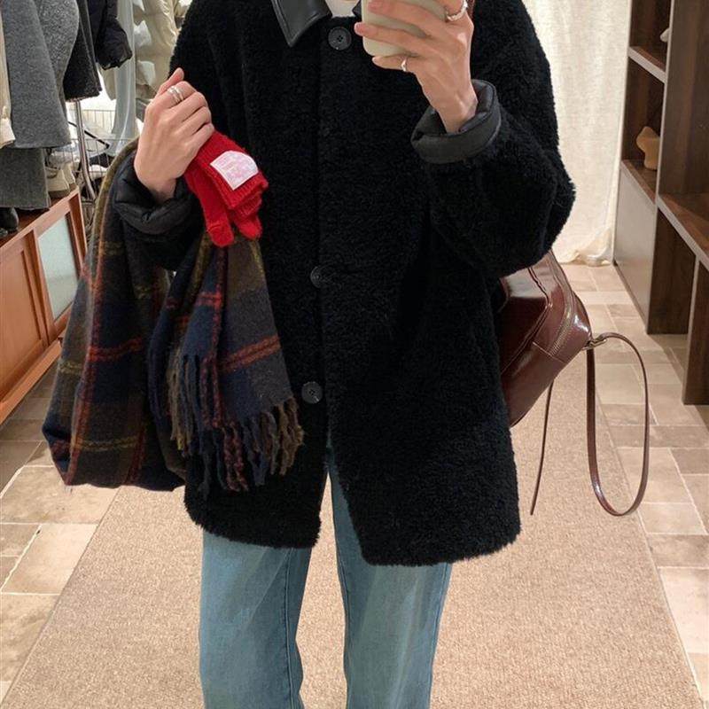 秋冬黑色羊羔毛外套女显瘦