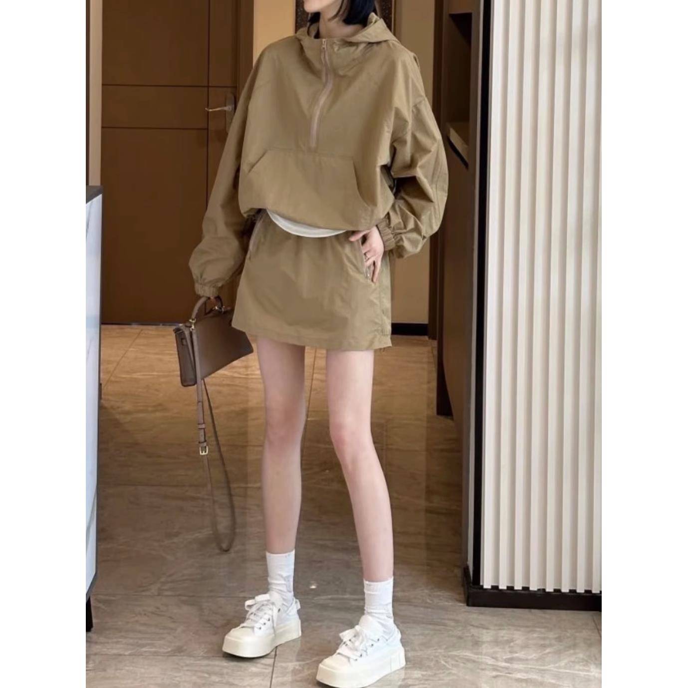 极速运动套装女早秋欧货时尚小个子连帽防晒冲锋衣卫衣外套半裙两