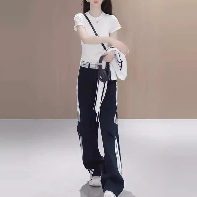 极速时尚套装女春季新款设计感修身短袖上衣洋气条纹工装休闲阔腿