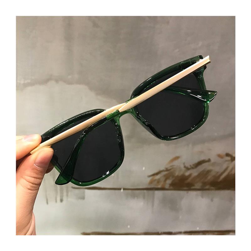 新品韩潮眼镜女明星同款方形墨镜ins平面镜太阳镜男女圆脸时尚太